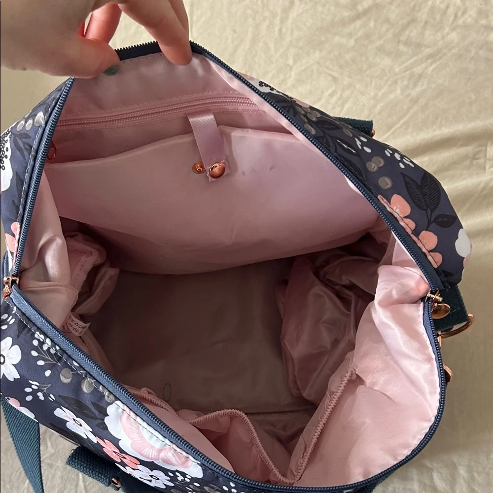 Sarah Wells Pump Tote Bag - Navy and Pink